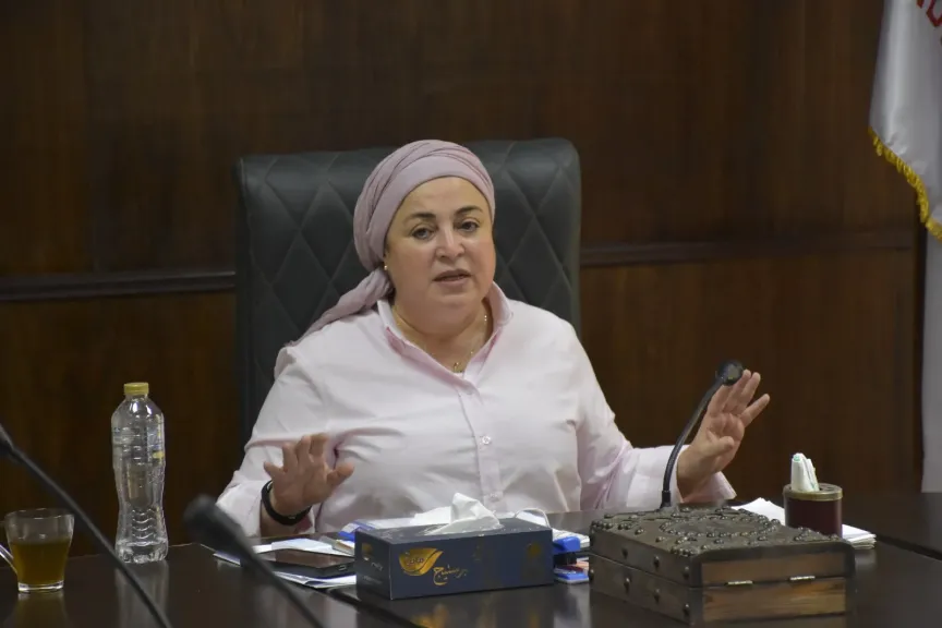 رئيس أكاديمية الفنون تعقد اجتماعا موسعا لتطوير الأنشطة الطلابية