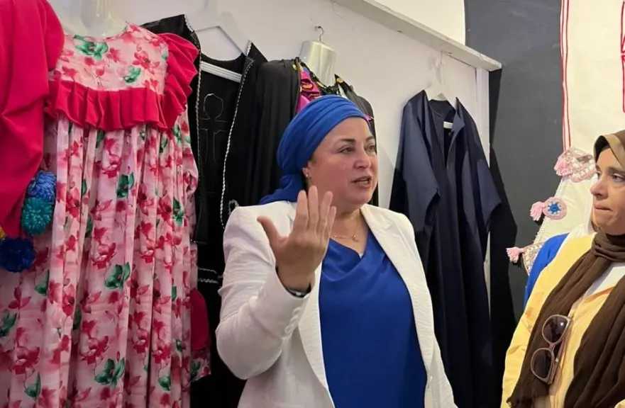 رئيس أكاديمية الفنون تشهد إفتتاح معرض المنتجات الفنية والحرفية لطلاب المدرسة التكنولوجية التطبيقية