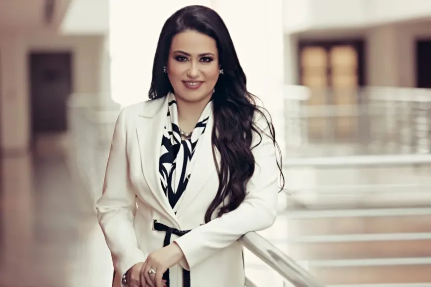 نشوة الروينى ..عضوا فى لجنة تحكيم مهرجان الشارقة السينمائي الدولي للأطفال والشباب
